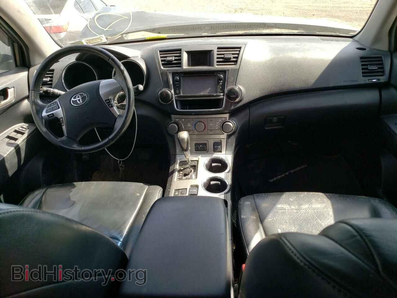 2013 TOYOTA HIGHLANDER - VIN: 5TDBK3EH8DS253055 - Фото 8