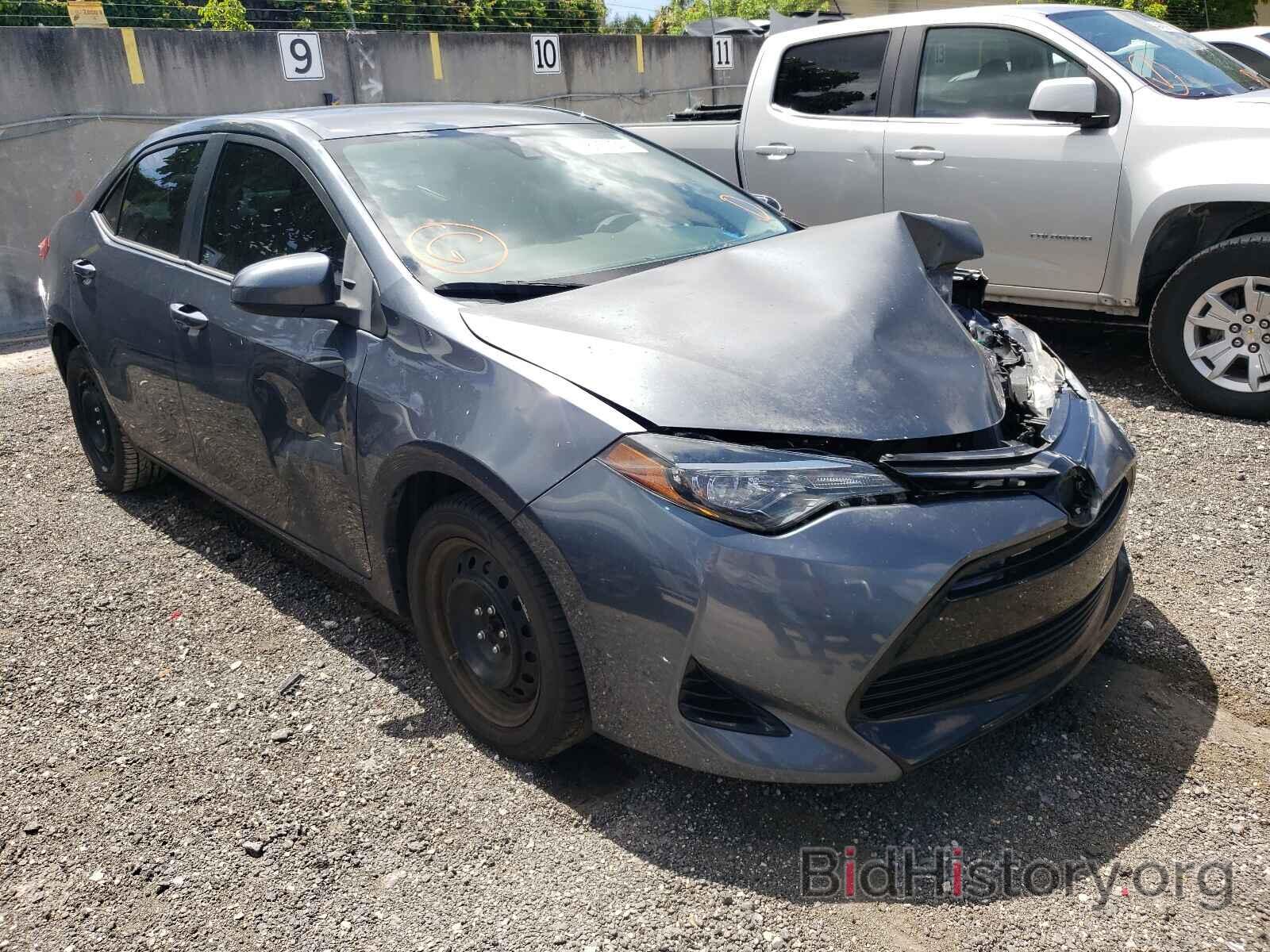 Photo 5YFBURHE4HP686997 - TOYOTA COROLLA 2017