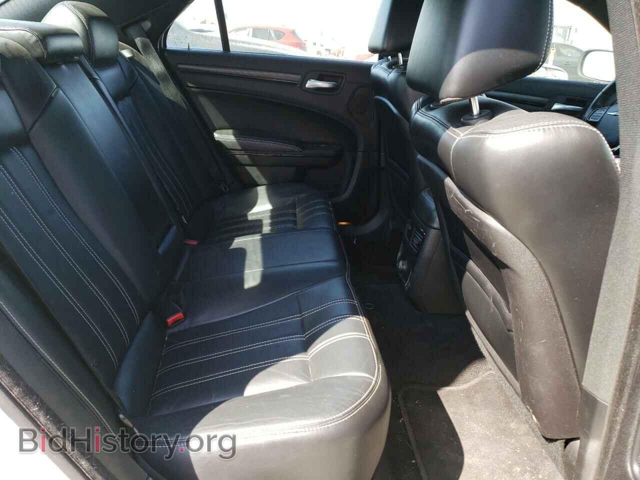 2014 CHRYSLER 300 - VIN: 2C3CCAGG3EH321325 - Фото 10