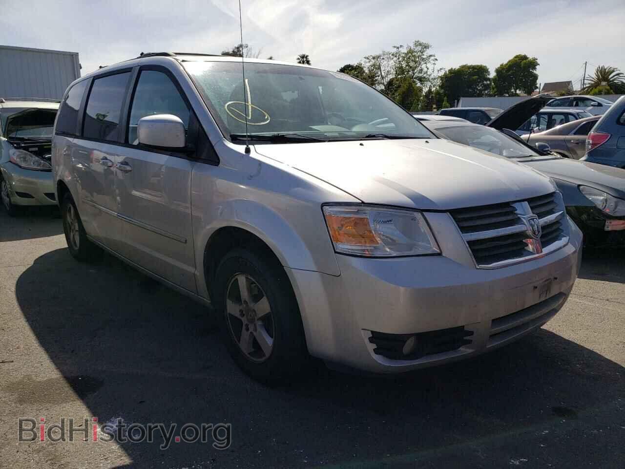 Photo 2D4RN5D19AR444996 - DODGE CARAVAN 2010