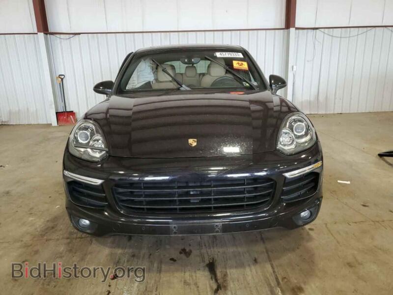 2016 Porsche CAYENNE (VIN WP1AA2A29GLA10840) — photo 5 of 13