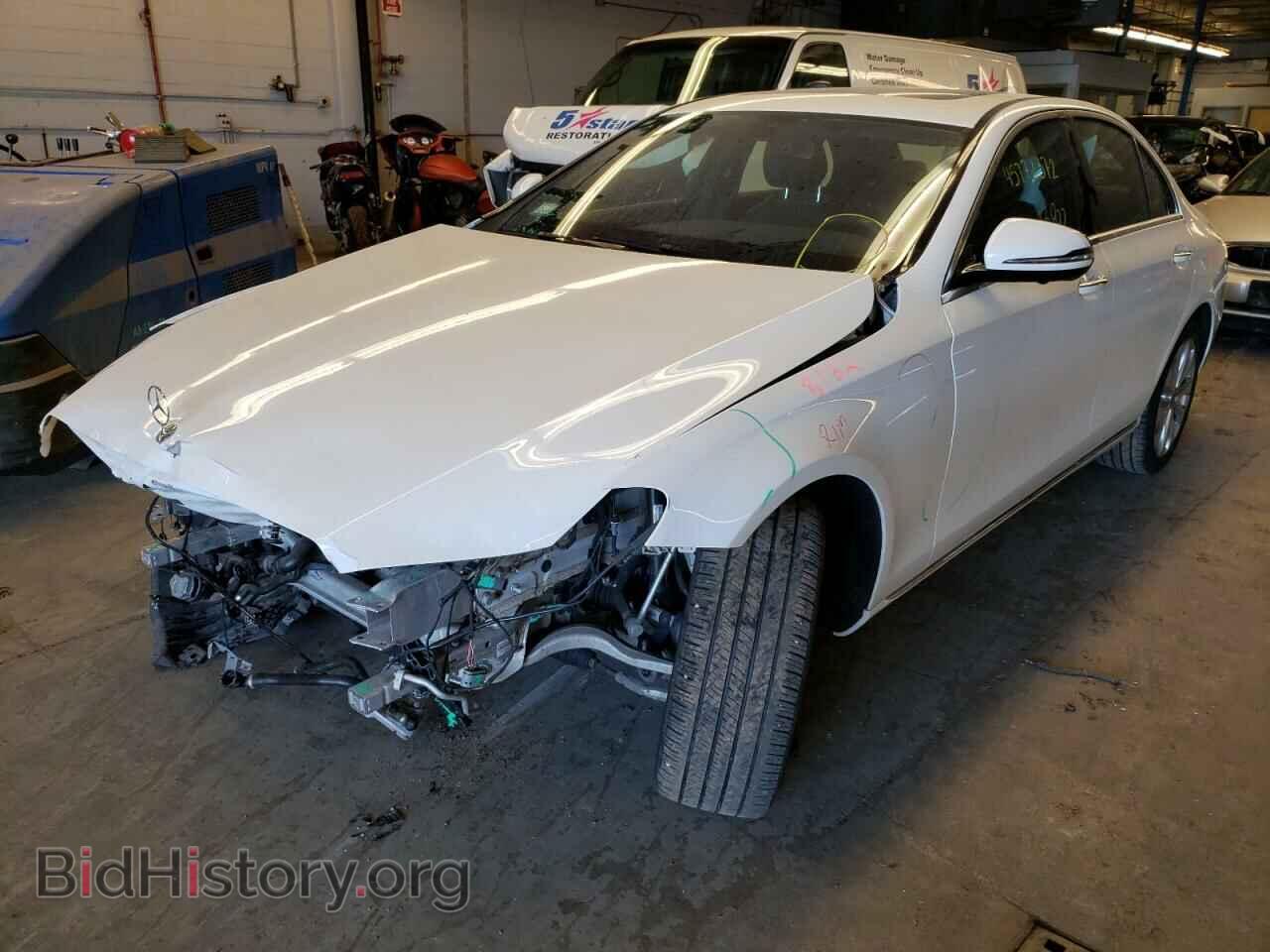 2019 MERCEDES-BENZ E-CLASS - VIN: WDDZF4KB6KA544663 - Фото 2