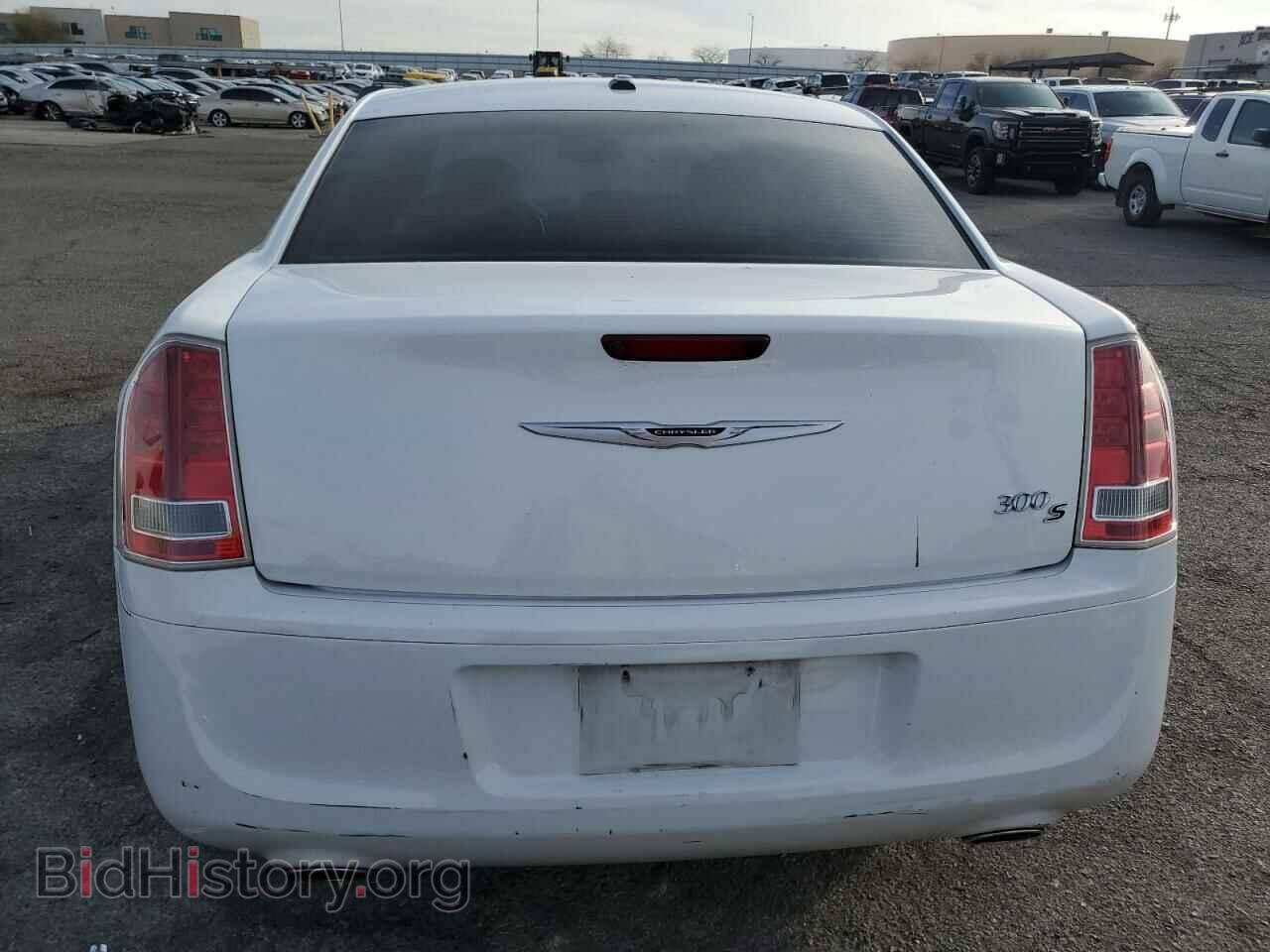 2013 CHRYSLER 300 - VIN: 2C3CCABG0DH735751 - Фото 6