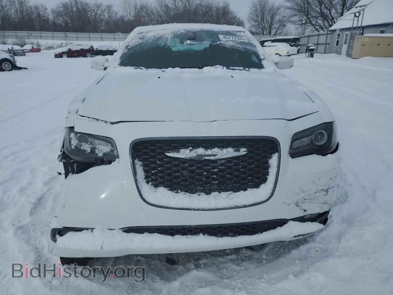 2017 CHRYSLER 300 - VIN: 2C3CCAGG0HH512950 - Фото 5
