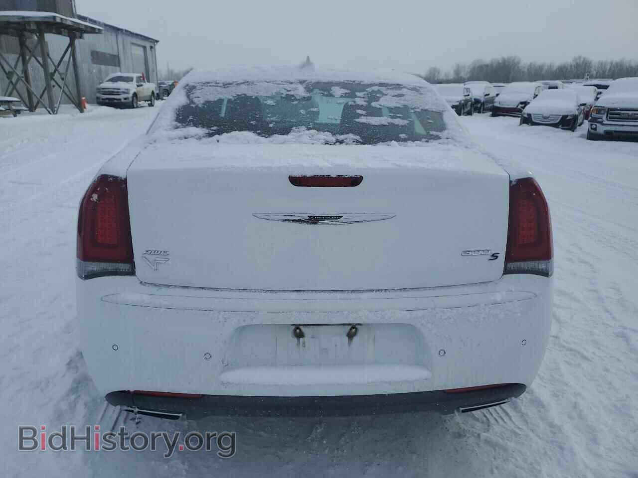 2017 CHRYSLER 300 - VIN: 2C3CCAGG0HH512950 - Фото 6