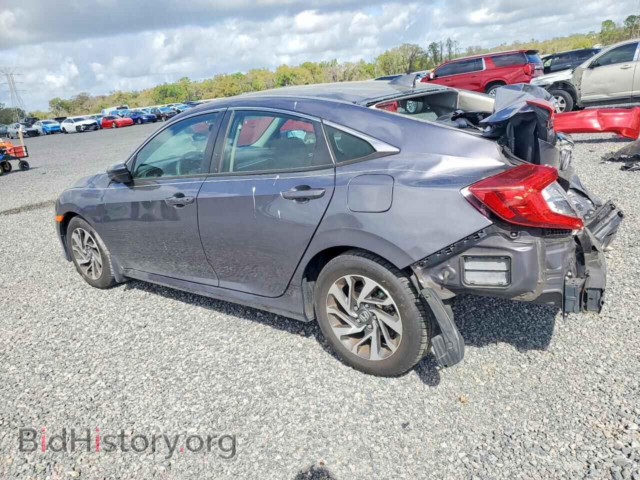 2018 HONDA CIVIC - VIN: 2HGFC2F73JH521150 - Фото 2