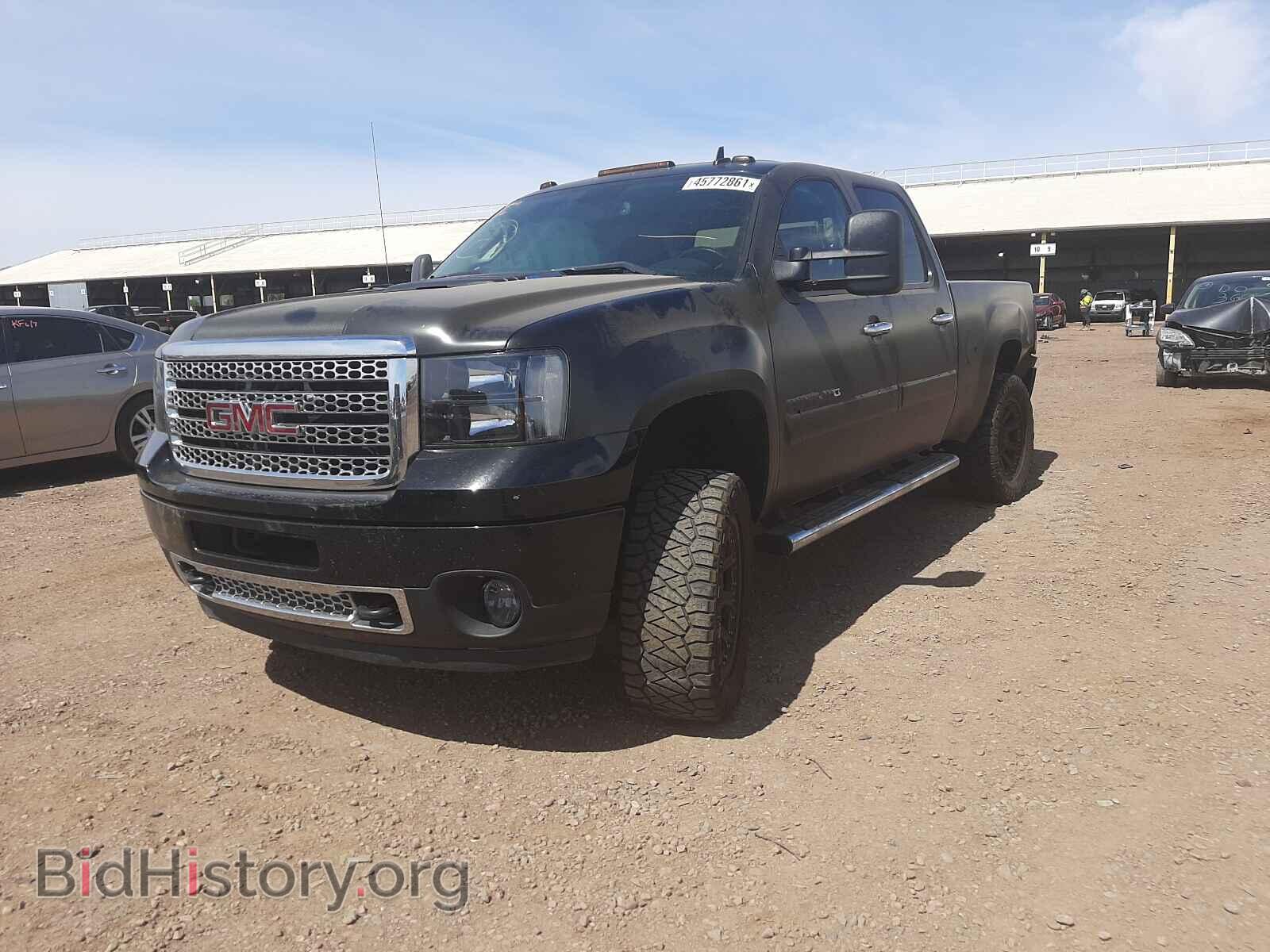 2013 GMC SIERRA - VIN: 1GT426E85DF114656 - Фото 2