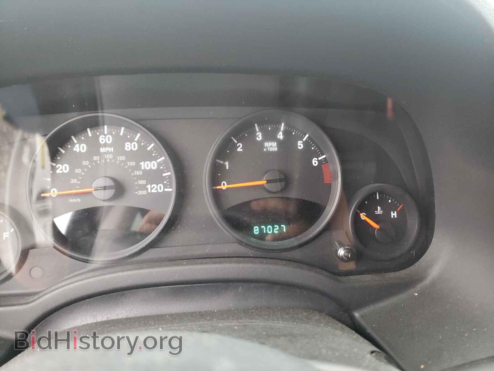 2011 JEEP COMPASS - VIN: 1J4NF1FB4BD180382 - Фото 8