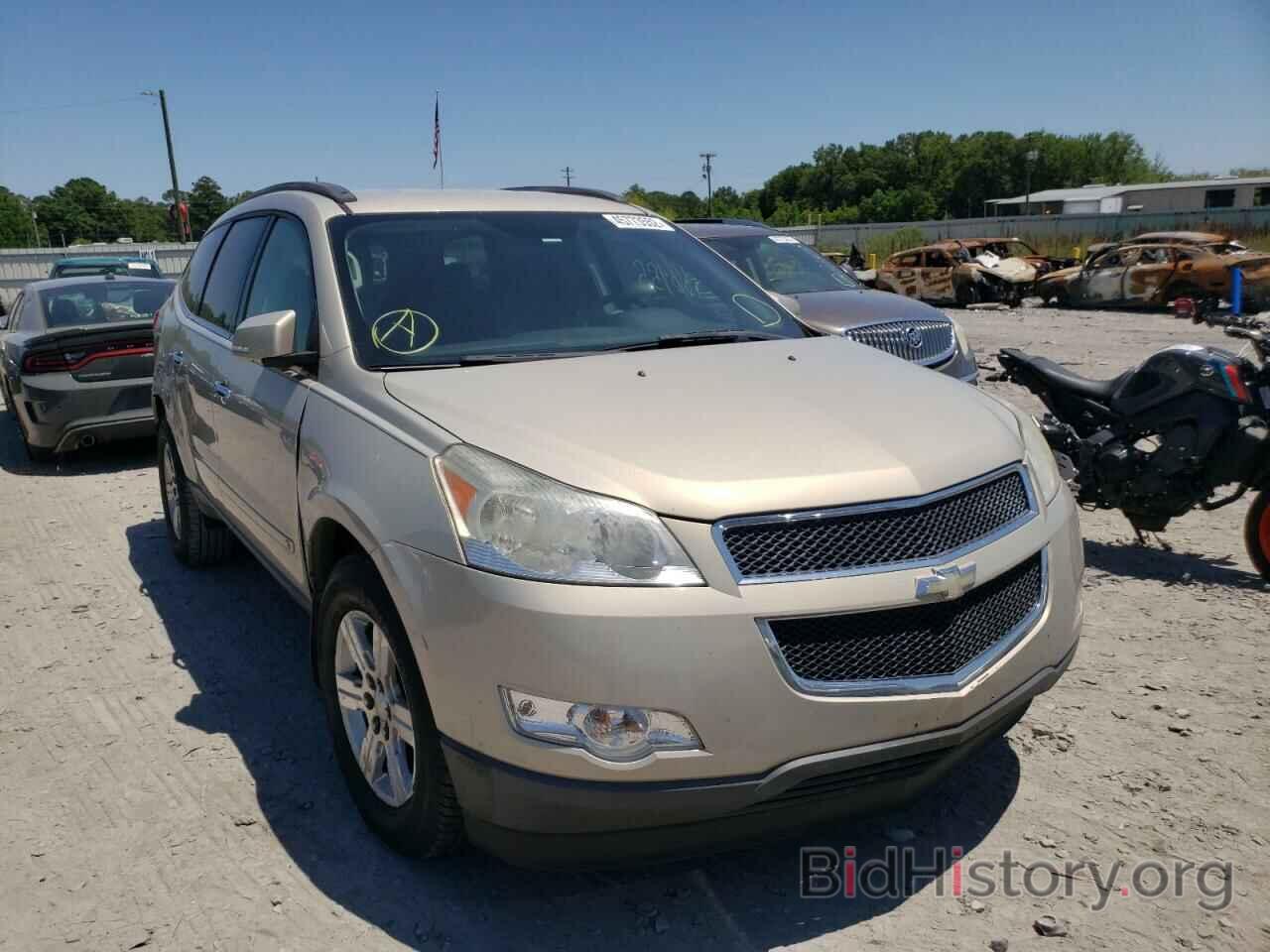 Photo 1GNLRGED7AS138736 - CHEVROLET TRAVERSE 2010