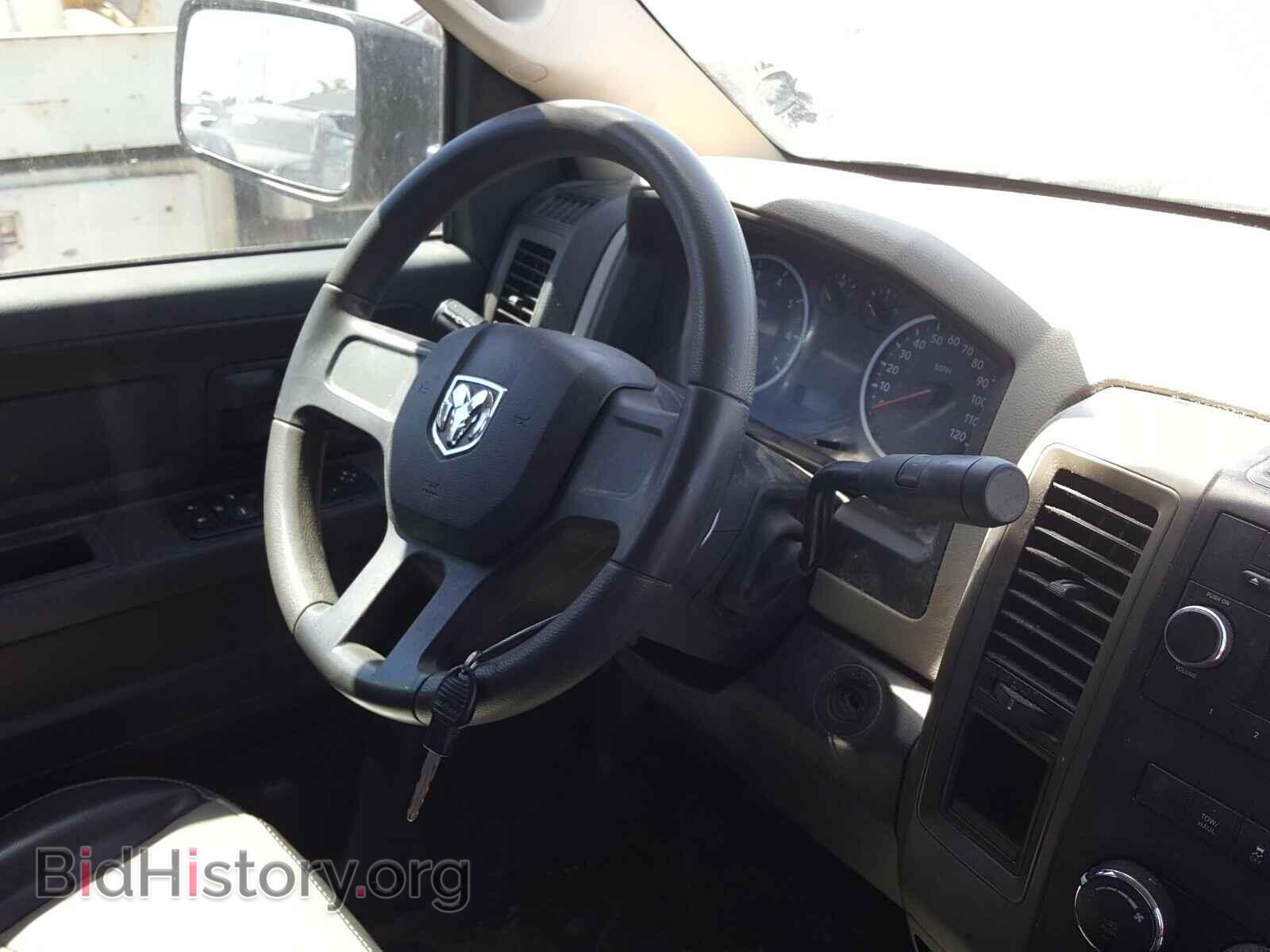 2011 DODGE RAM 1500 - VIN: 1D7RB1CP9BS636767 - Фото 9