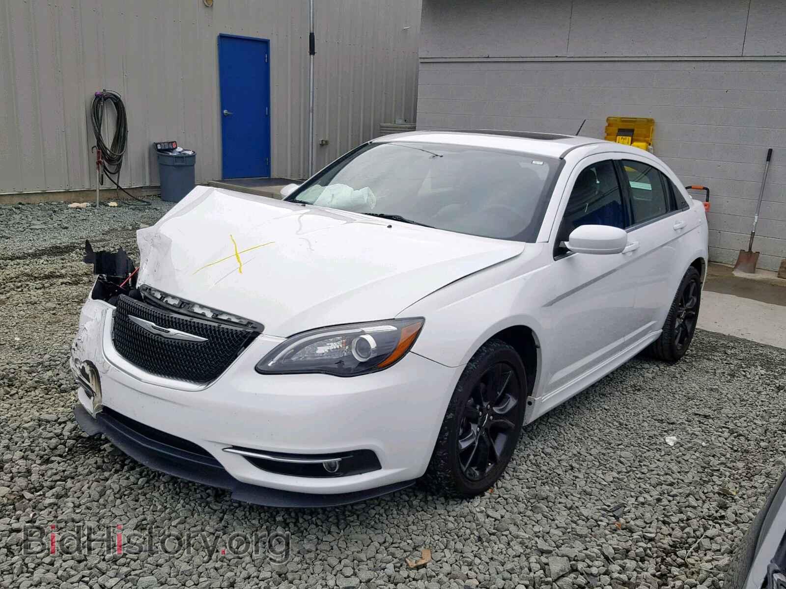 2013 CHRYSLER 200 - VIN: 1C3CCBCG9DN719253 - Фото 2