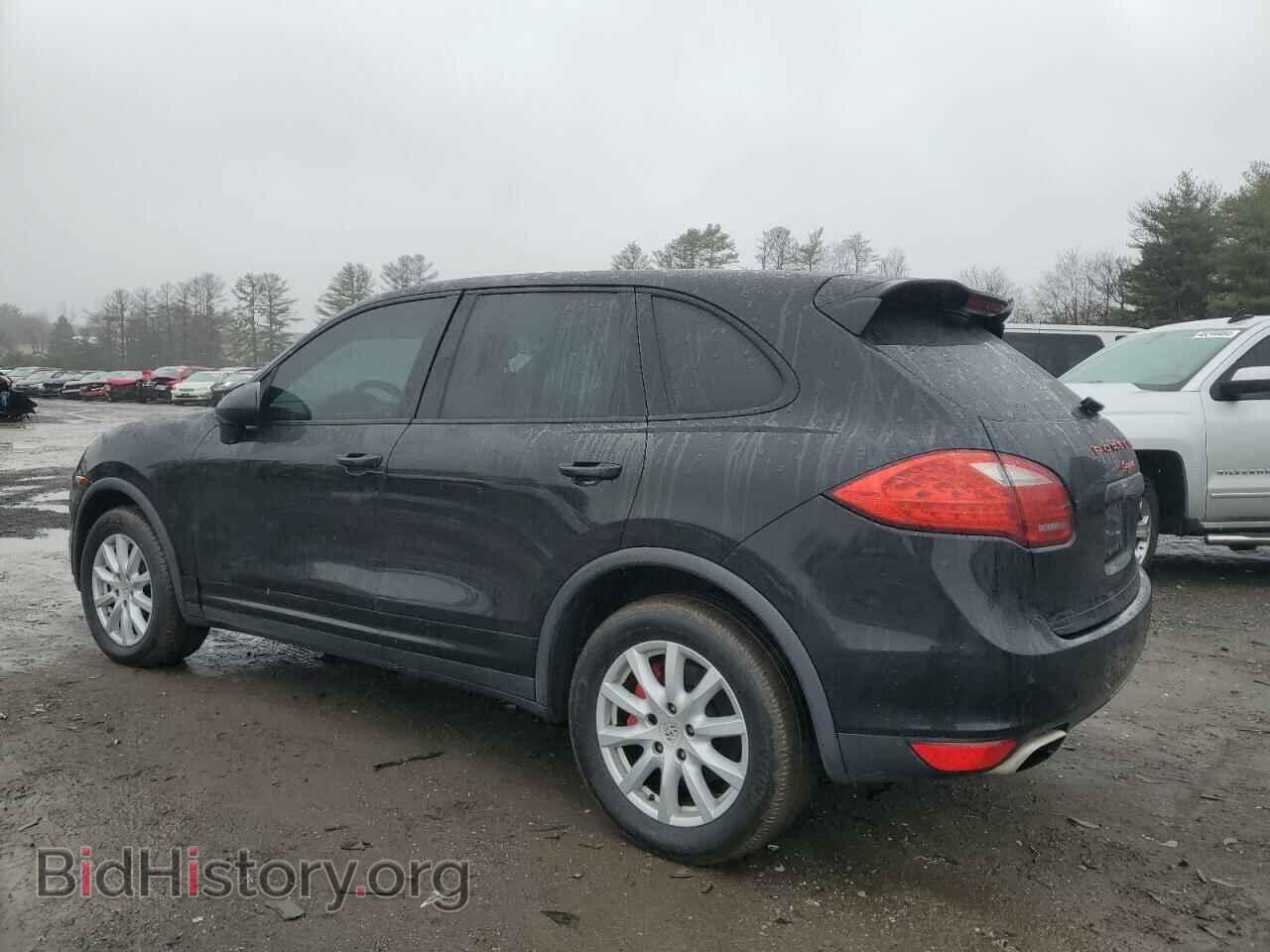 2011 PORSCHE CAYENNE - VIN: WP1AA2A25BLA09113 - Photo 2