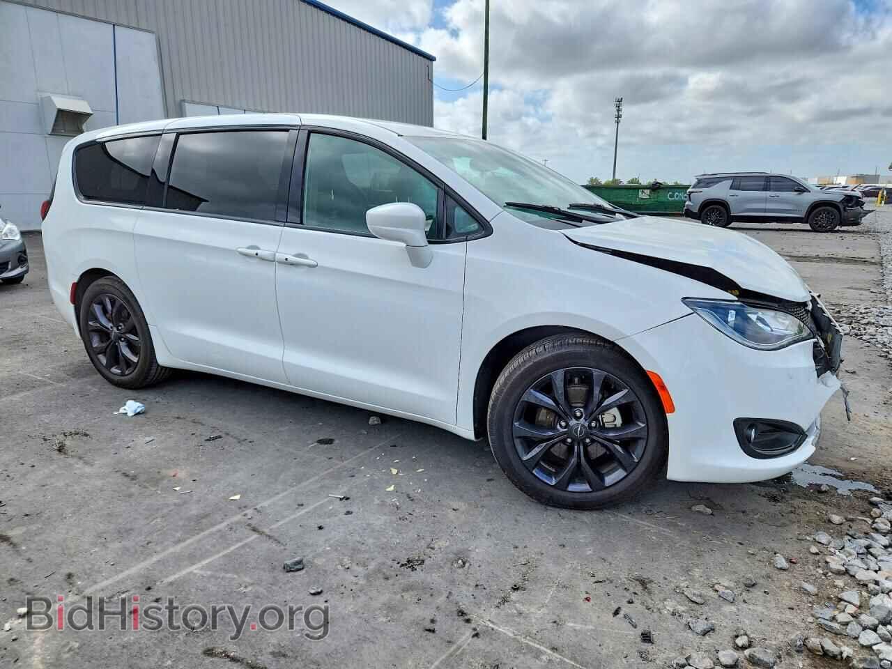 2019 CHRYSLER PACIFICA - VIN: 2C4RC1FG7KR638666 - Фото 4