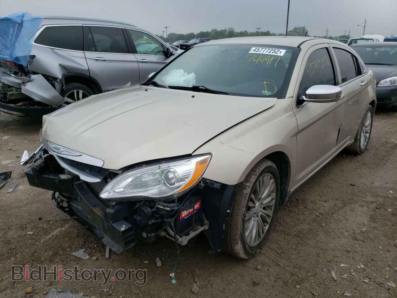2013 CHRYSLER 200 - VIN: 1C3CCBCG4DN744917 - Photo 2