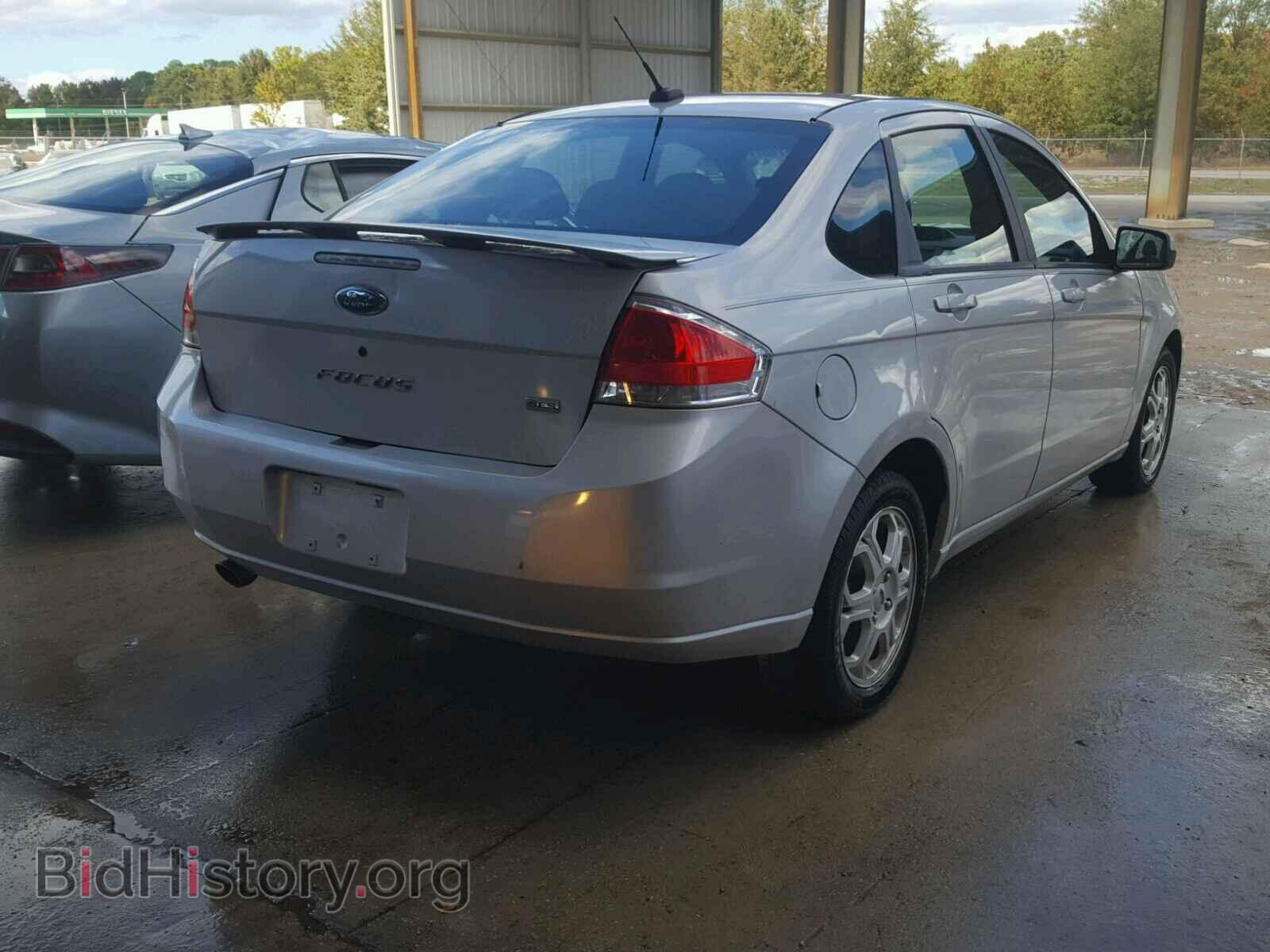 2009 FORD FOCUS - VIN: 1FAHP36N59W215604 - Photo 4