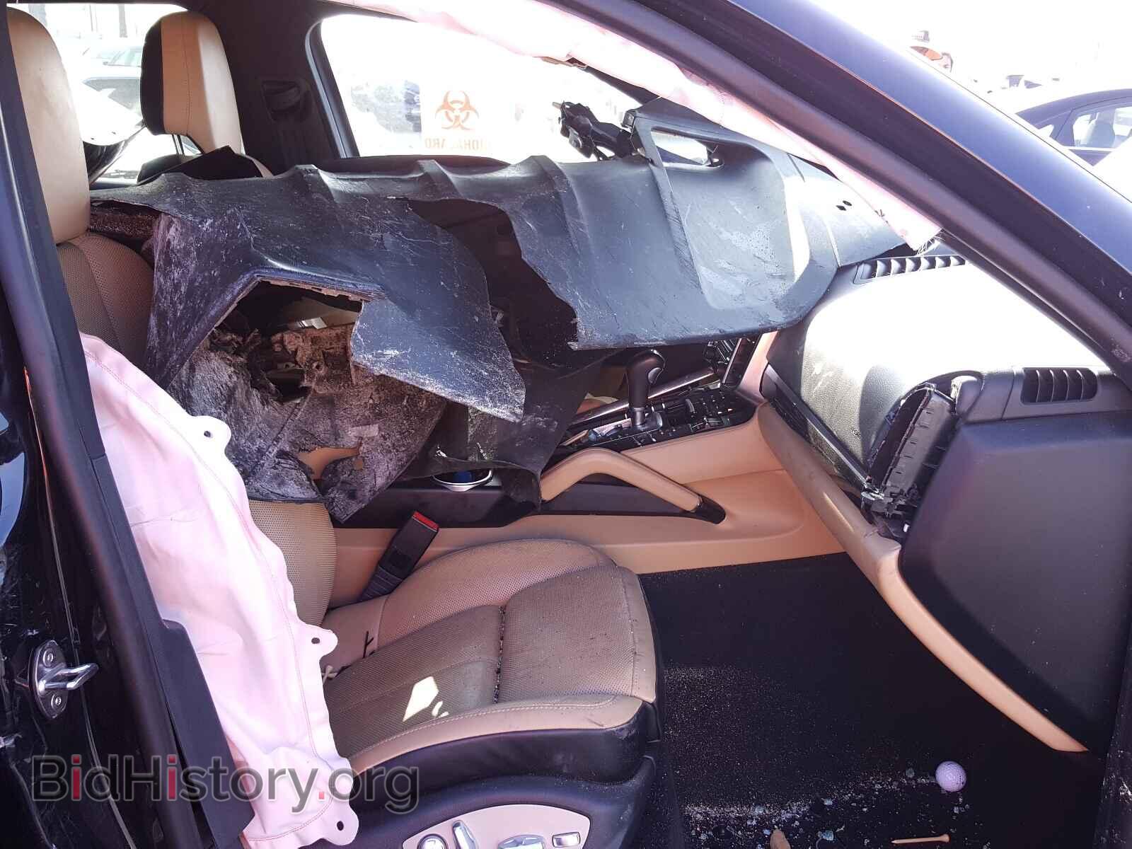 2018 PORSCHE CAYENNE - VIN: WP1AA2A28JKA00393 - Фото 5