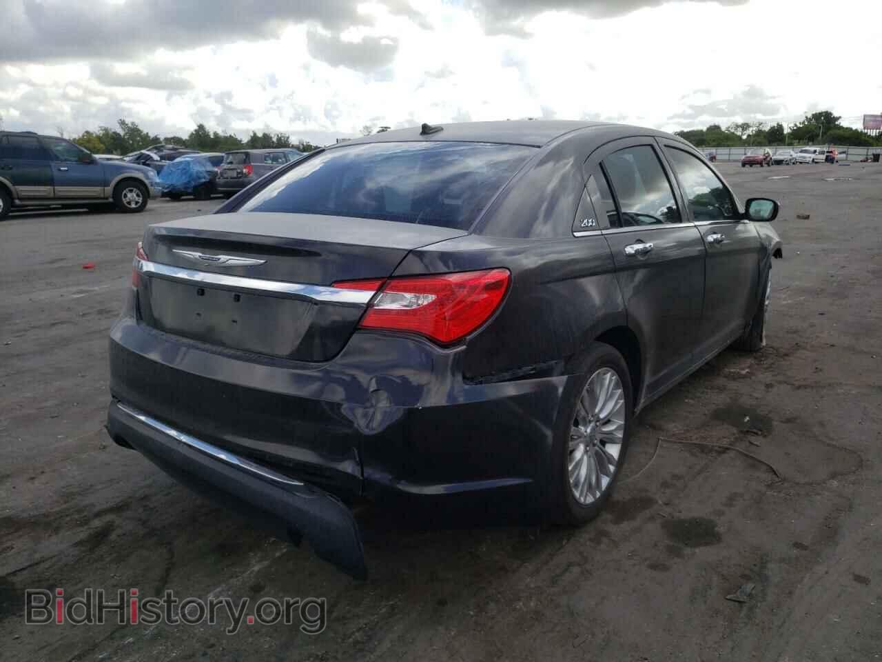 2011 CHRYSLER 200 - VIN: 1C3BC2FG4BN518090 - Фото 4