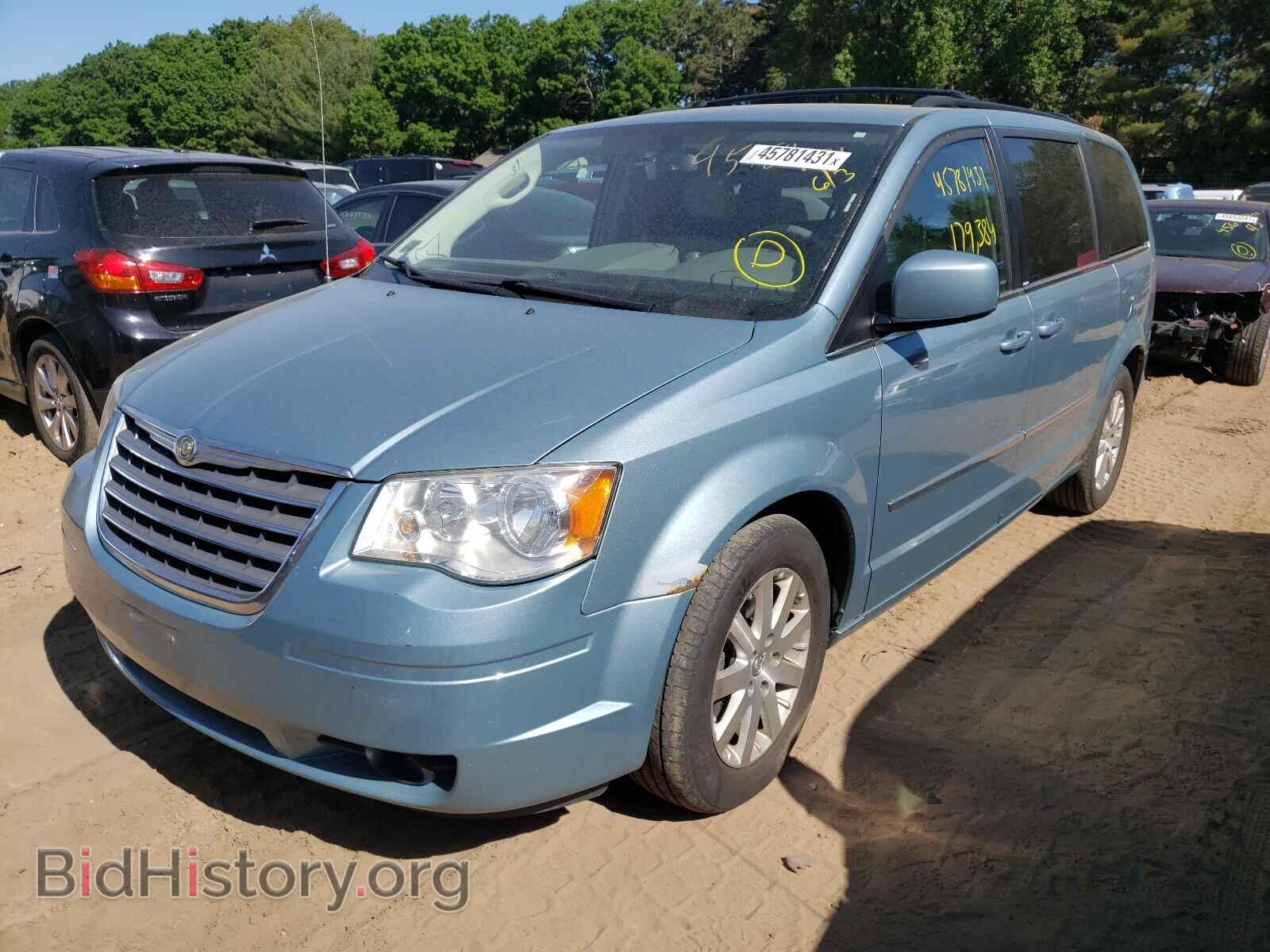 2009 CHRYSLER MINIVAN - VIN: 2A8HR54119R574496 - Фото 2