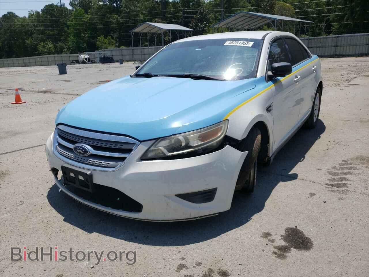 2010 FORD TAURUS - VIN: 1FAHP2DW6AG135443 - Фото 2