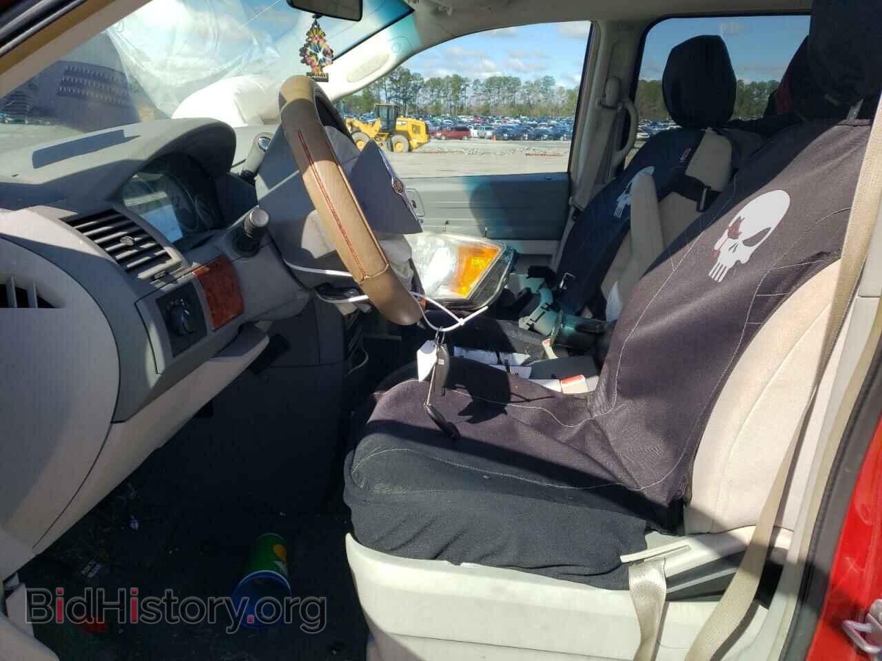 2008 CHRYSLER MINIVAN - VIN: 2A8HR44H48R103271 - Фото 7