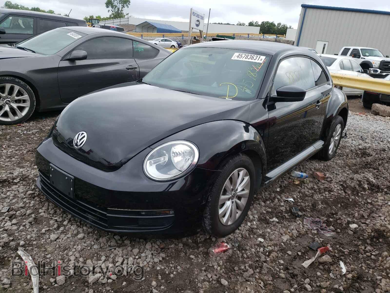 2013 VOLKSWAGEN BEETLE - VIN: 3VWFP7AT6DM694104 - Фото 2