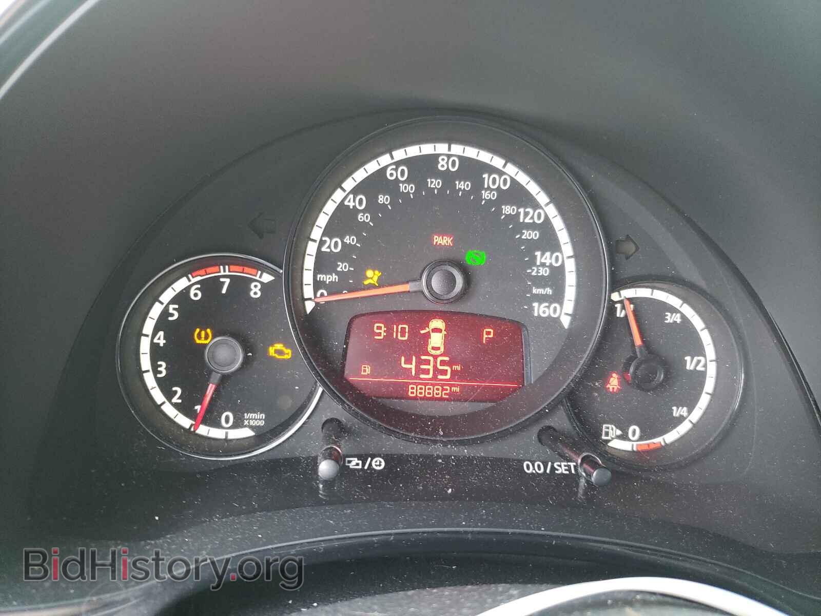 2013 VOLKSWAGEN BEETLE - VIN: 3VWFP7AT6DM694104 - Фото 8