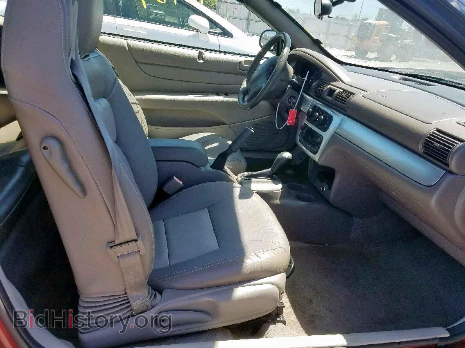2006 CHRYSLER SEBRING - VIN: 1C3EL55RX6N203429 - Фото 5