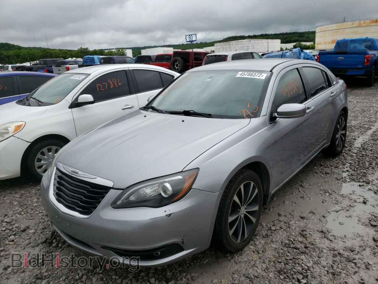 2014 CHRYSLER 200 - VIN: 1C3CCBBB9EN107626 - Фото 2