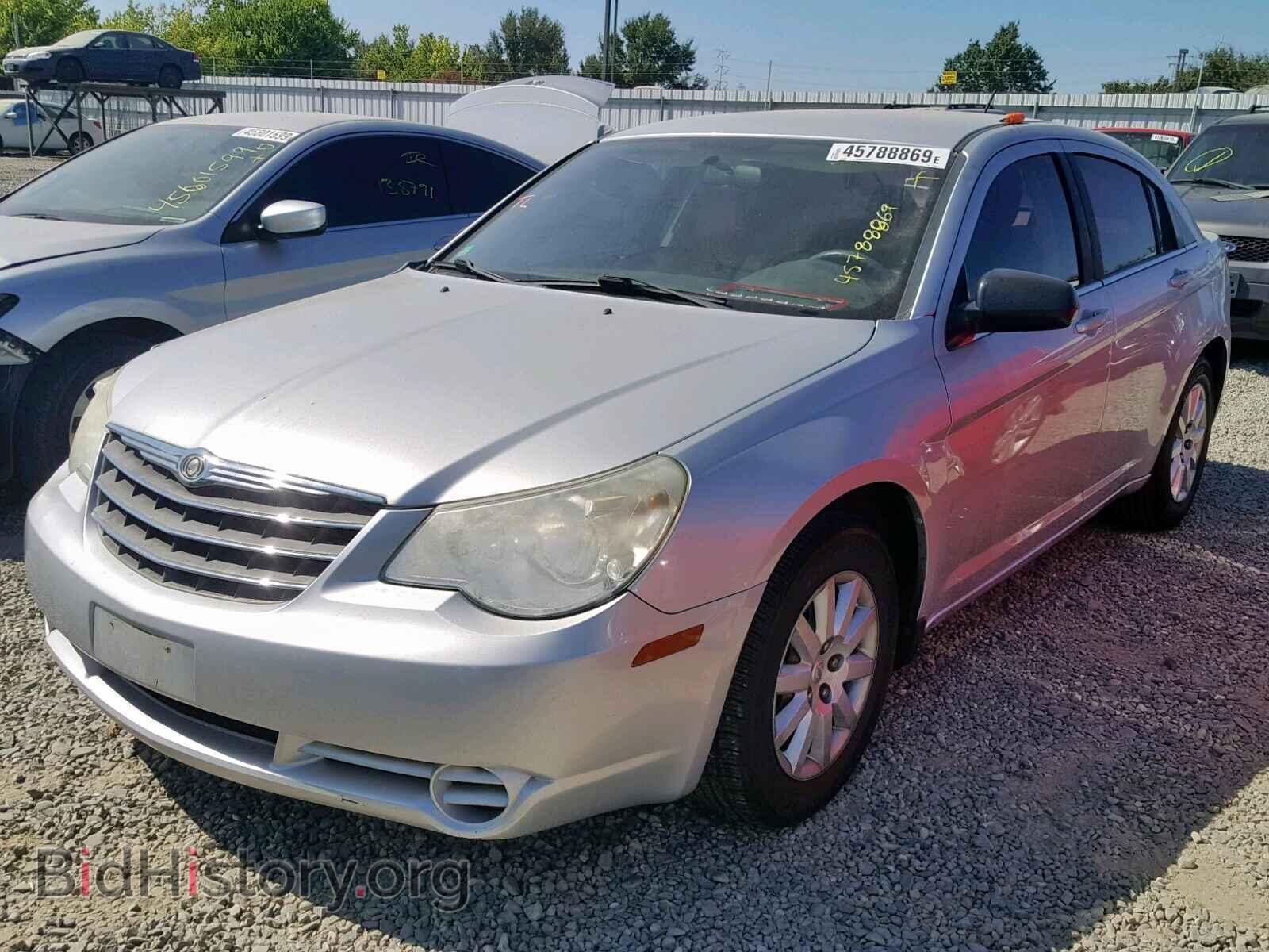 2010 CHRYSLER SEBRING - VIN: 1C3CC4FB8AN213629 - Фото 2