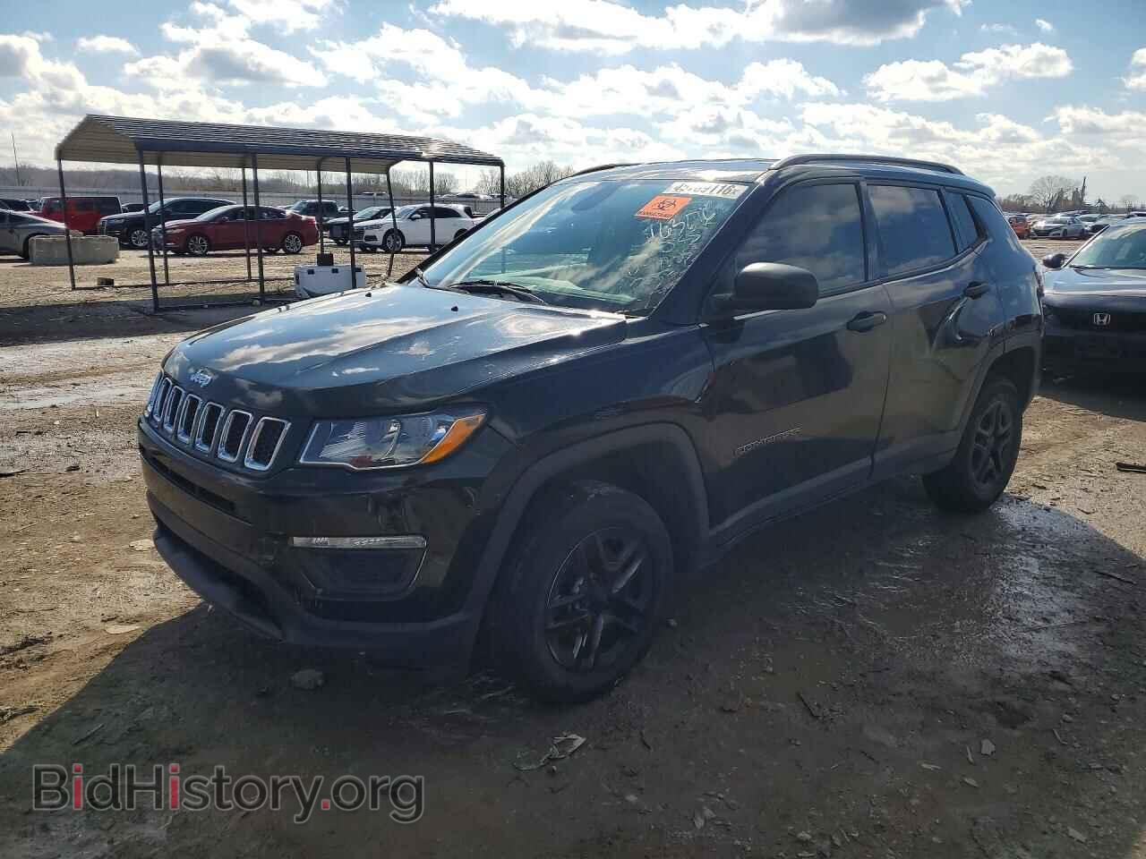 Фотография 3C4NJDAB1JT261670 - JEEP COMPASS 2018