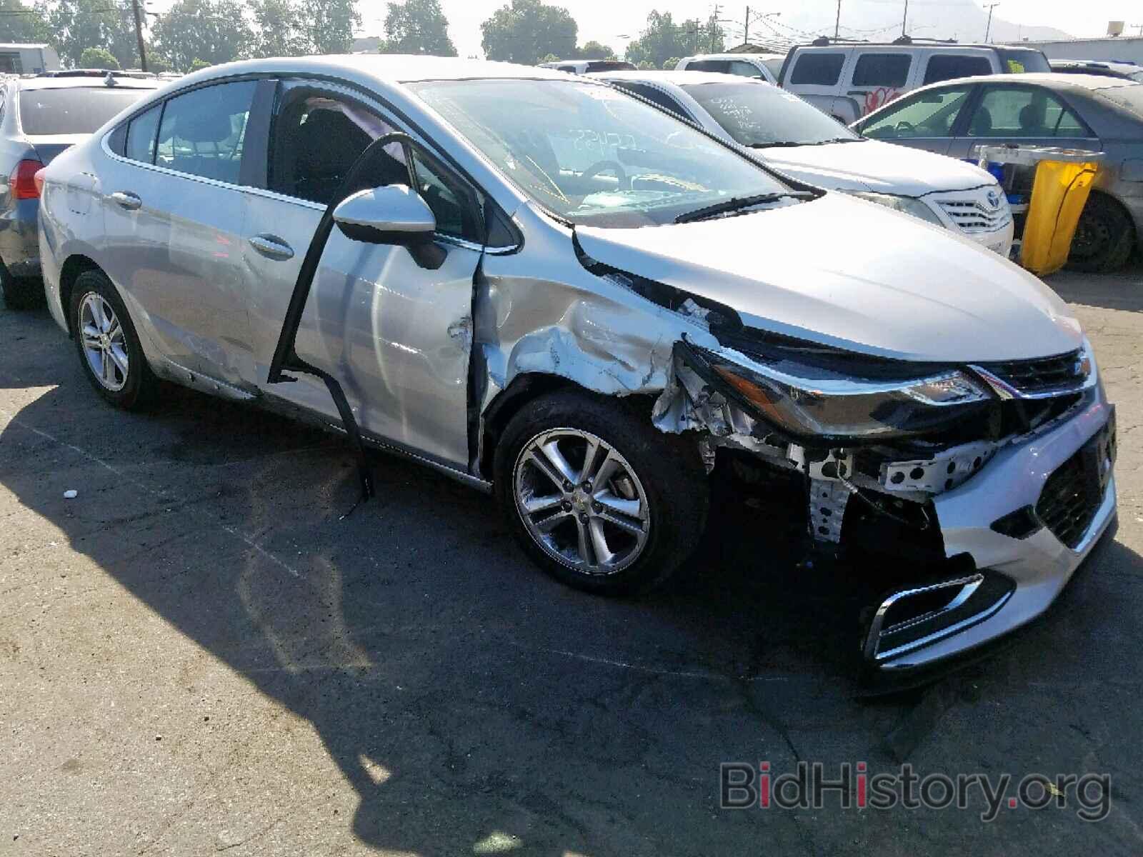 Photo 1G1BE5SM8H7154281 - CHEVROLET CRUZE 2017