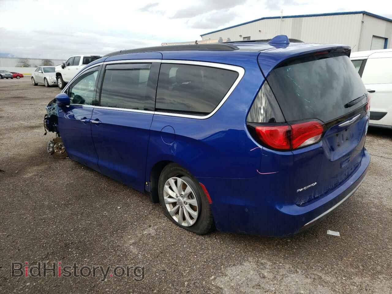 2019 CHRYSLER PACIFICA - VIN: 2C4RC1FG2KR628594 - Фото 2
