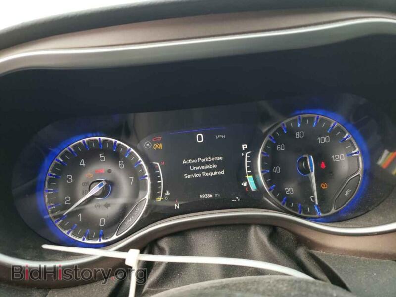 2019 Chrysler PACIFICA (VIN 2C4RC1FG2KR628594) — photo 9 of 14