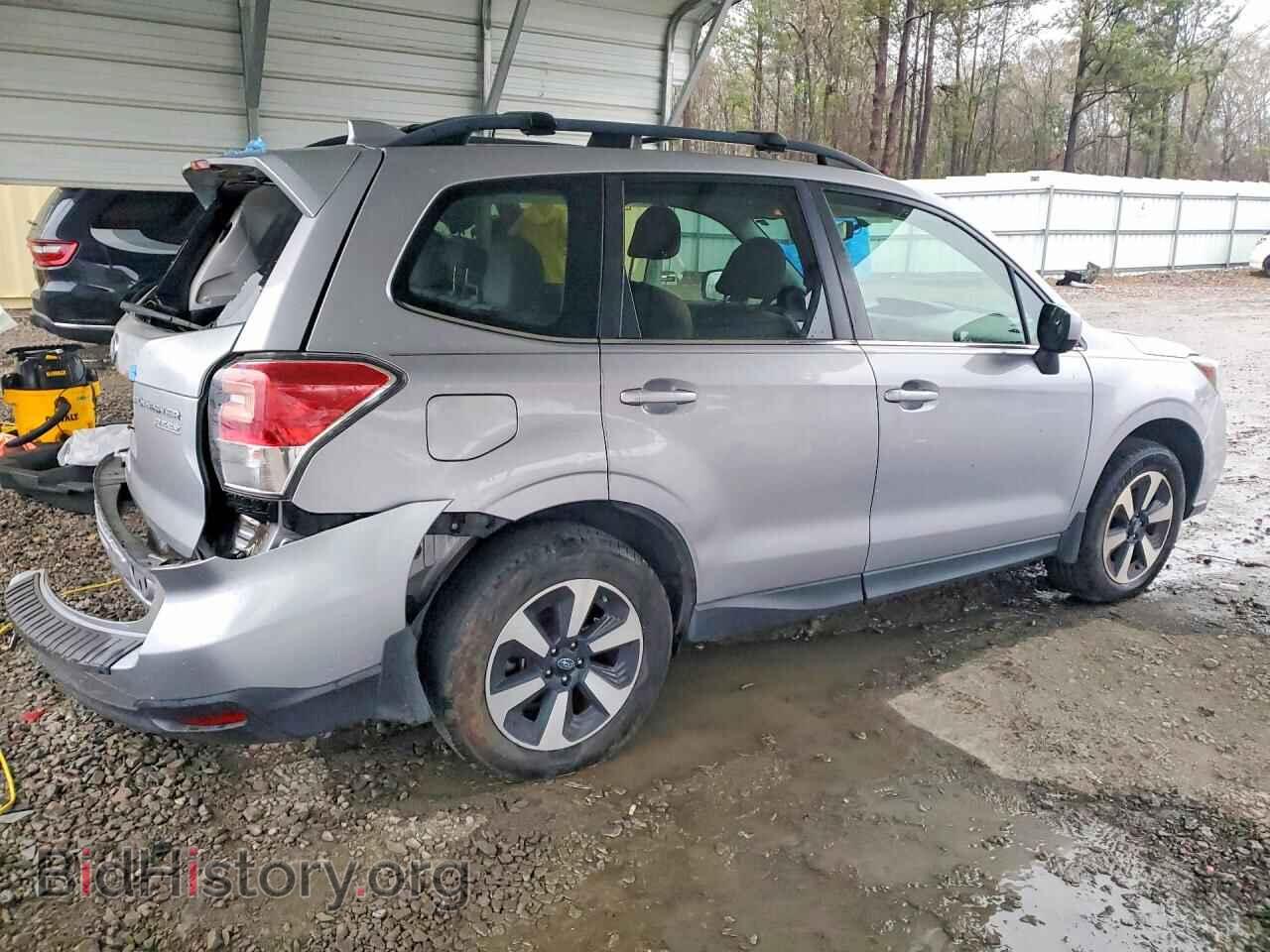 2017 SUBARU FORESTER - VIN: JF2SJAJC6HH806041 - Фото 3