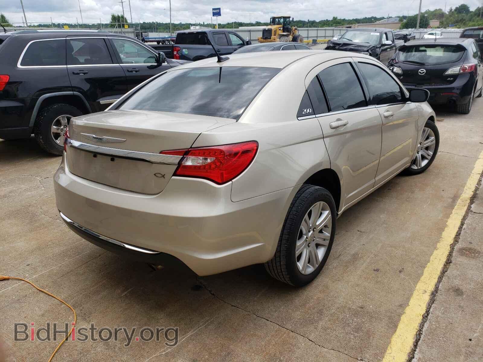 2014 CHRYSLER 200 - VIN: 1C3CCBBB3EN192575 - Фото 4