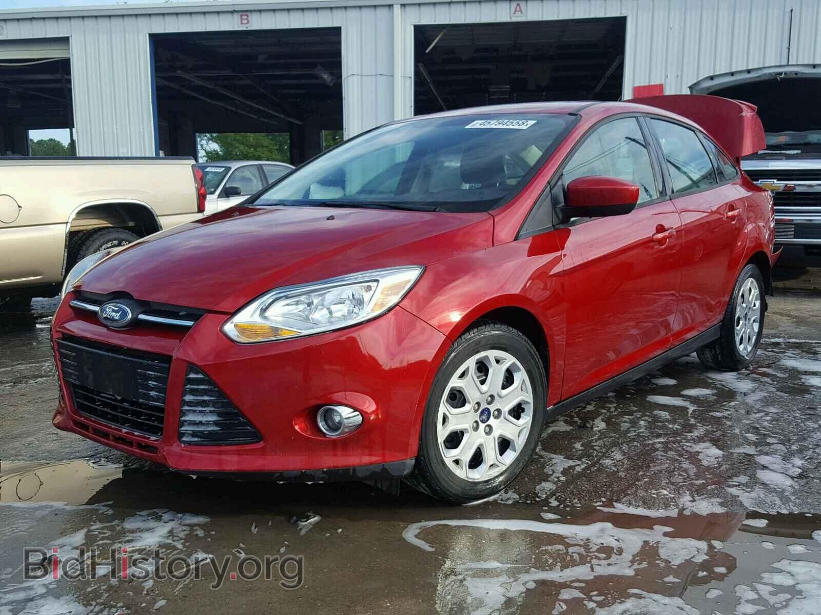 2012 Ford FOCUS (VIN 1FAHP3F2XCL399257) — photo 2 of 10