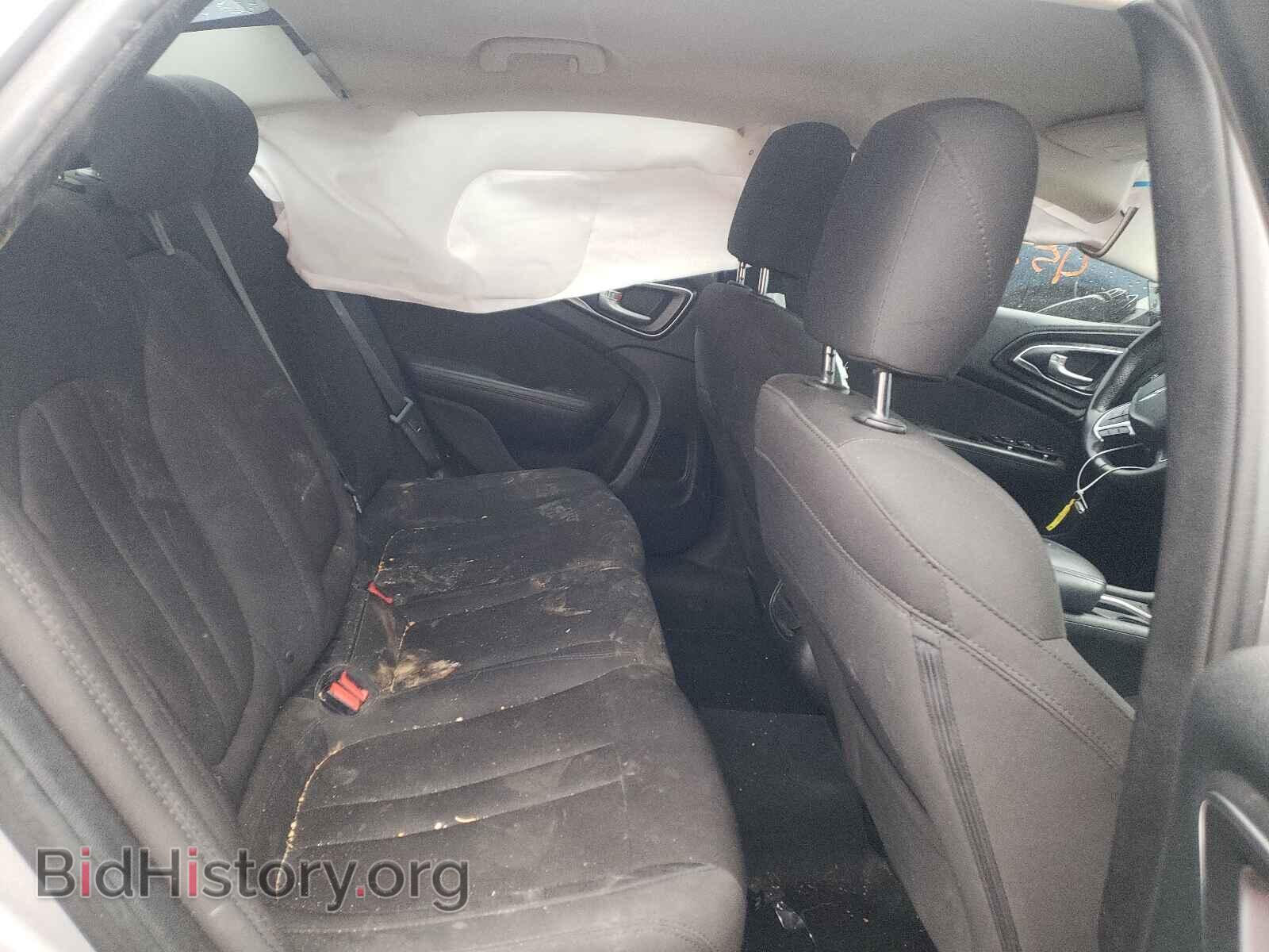 2015 CHRYSLER 200 - VIN: 1C3CCCAB0FN745269 - Фото 6
