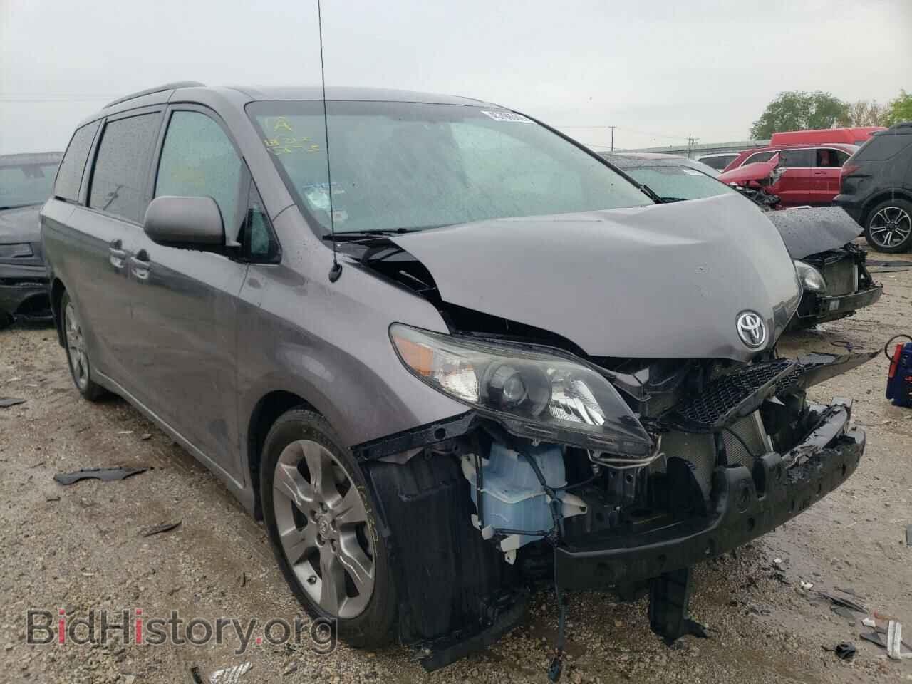 Photo 5TDXK3DC7BS112101 - TOYOTA SIENNA 2011