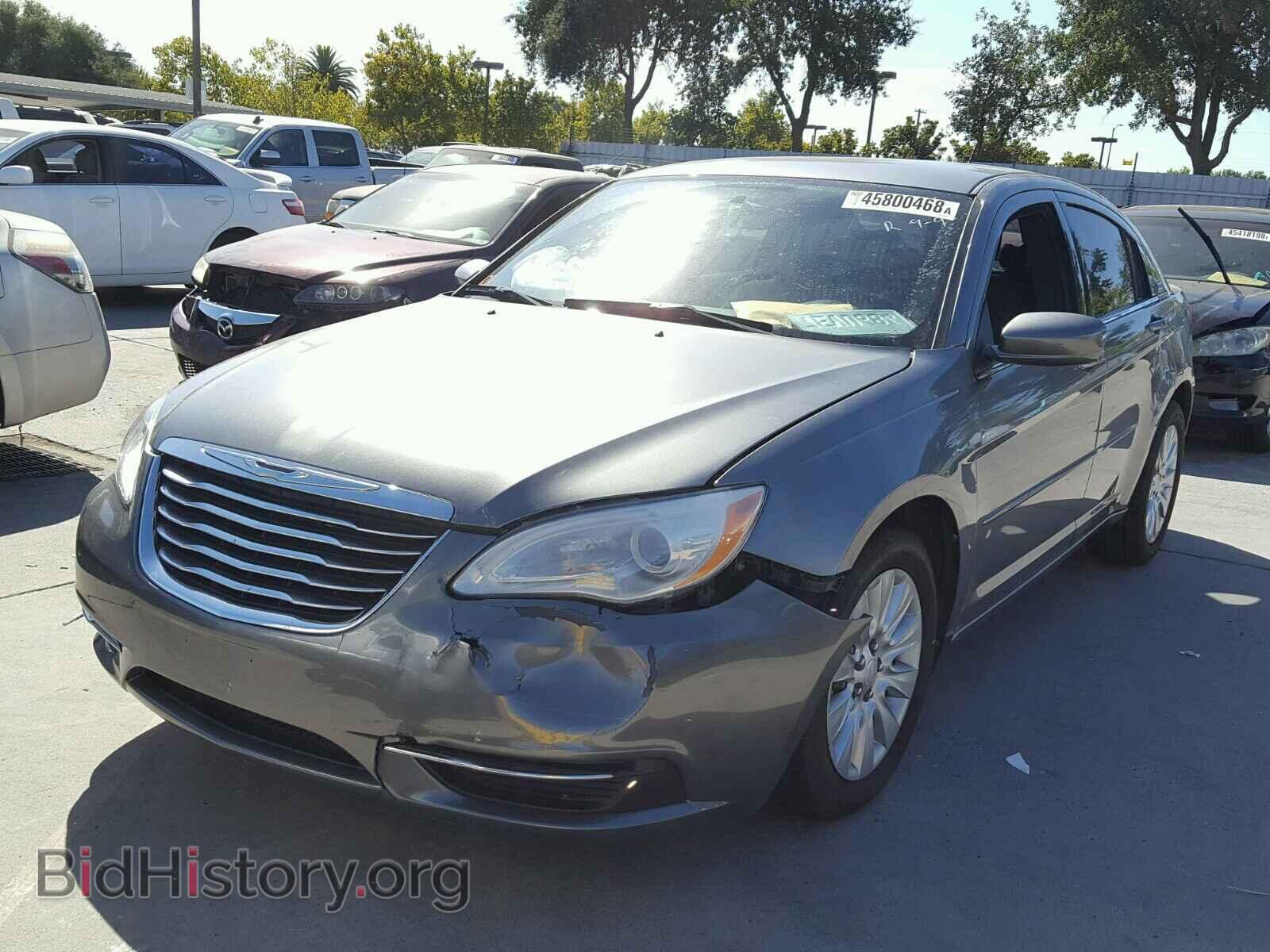 2013 CHRYSLER 200 - VIN: 1C3CCBABXDN636048 - Фото 2