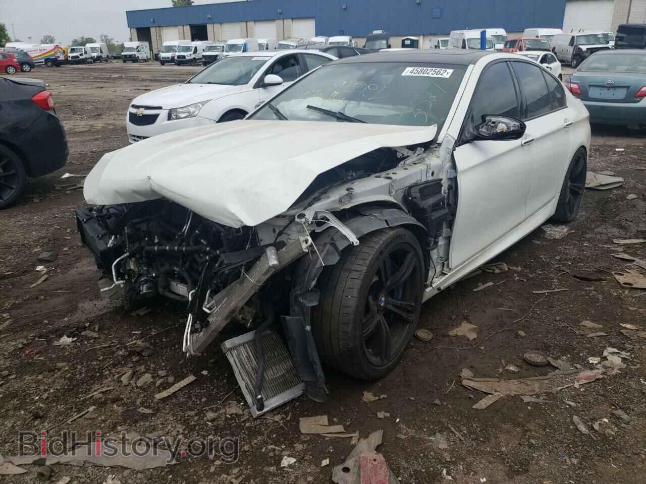 2014 BMW M5 - VIN: WBSFV9C5XED593527 - Фото 2