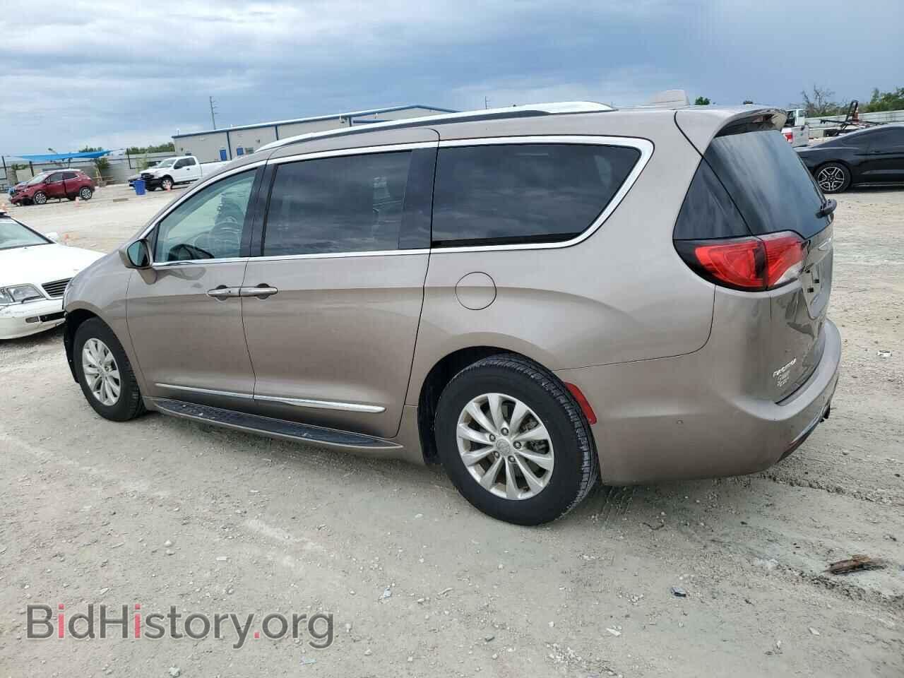 2018 CHRYSLER PACIFICA - VIN: 2C4RC1BG6JR114591 - Photo 2
