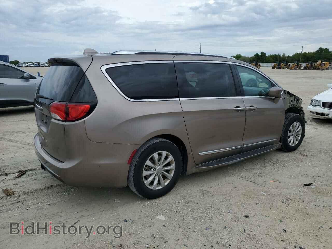 2018 CHRYSLER PACIFICA - VIN: 2C4RC1BG6JR114591 - Photo 3