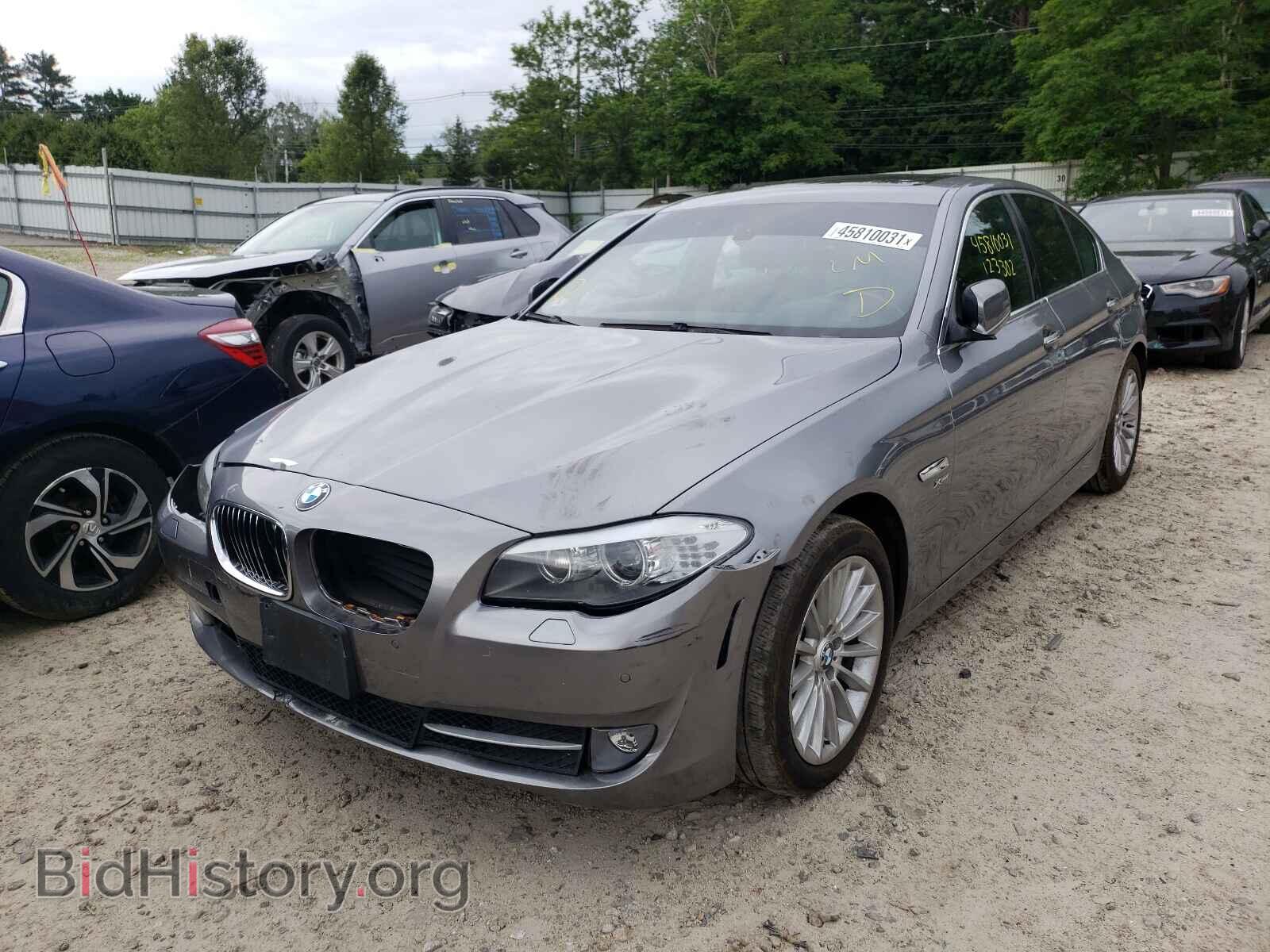 2011 BMW 5 SERIES - VIN: WBAFU7C55BC869545 - Фото 2