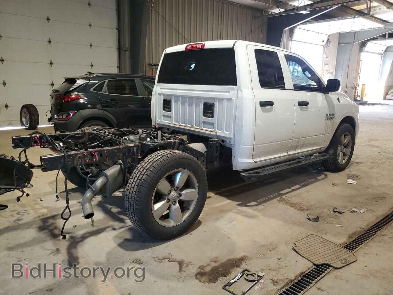 2018 RAM 1500 - VIN: 1C6RR7FG0JS320538 - Фото 3