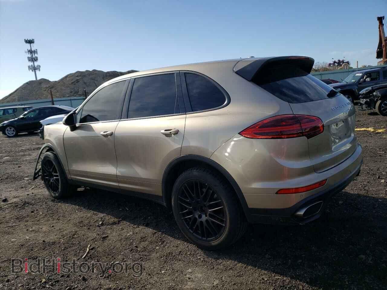 2016 PORSCHE CAYENNE - VIN: WP1AA2A25GKA15894 - Фото 2