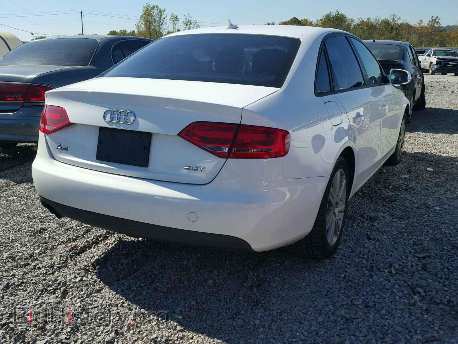 2011 AUDI A4 - VIN: WAUAFAFL4BN013329 - Фото 4