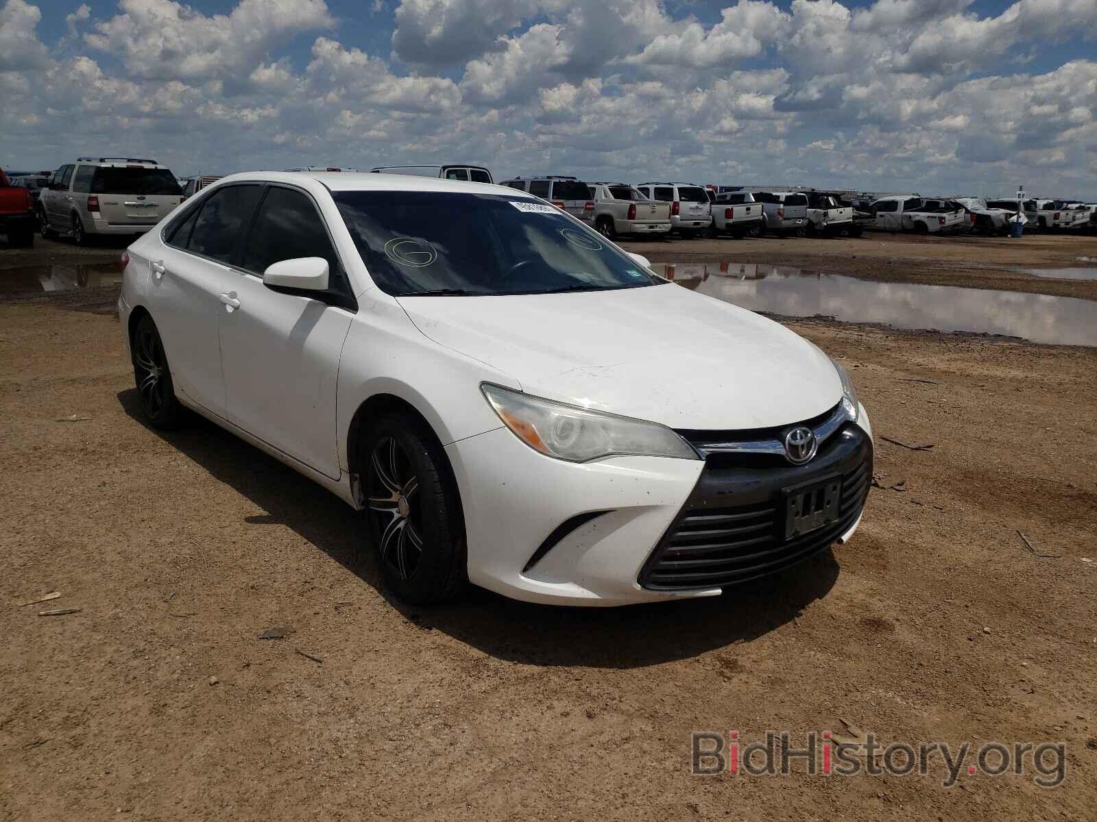 Photo 4T4BF1FK2FR492944 - TOYOTA CAMRY 2015