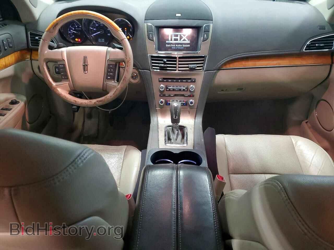 2011 LINCOLN MKT - VIN: 2LMHJ5AT7BBJ54776 - Photo 8