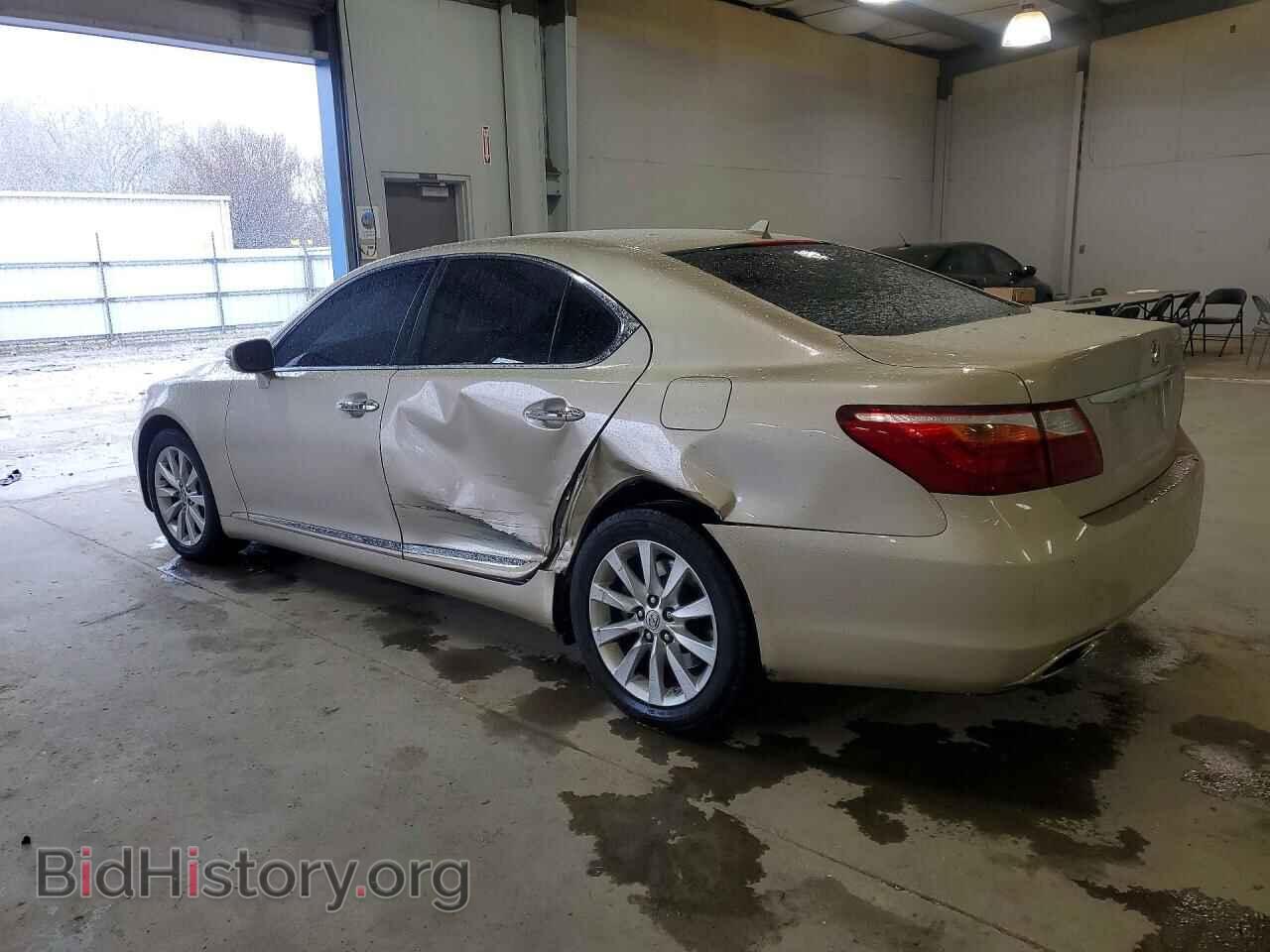 2011 LEXUS LS500 - VIN: JTHCL5EF9B5009833 - Фото 2