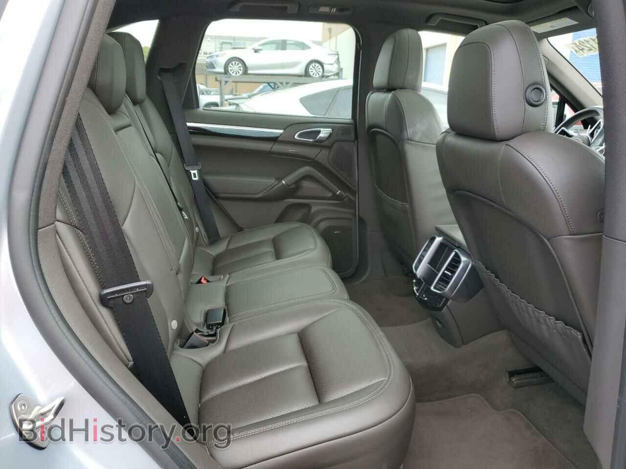2017 PORSCHE CAYENNE - VIN: WP1AE2A25HLA68465 - Фото 10